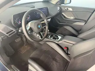 BMW 2 Series 2025 225L M Traje nocturno deportivo Yao interior foto 16 BMW 2 Series 2025 225L M Traje nocturno deportivo Yao interior foto 16