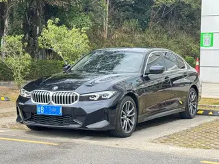 BMW 3 Series 2023 320Li M Conjunto deportivo