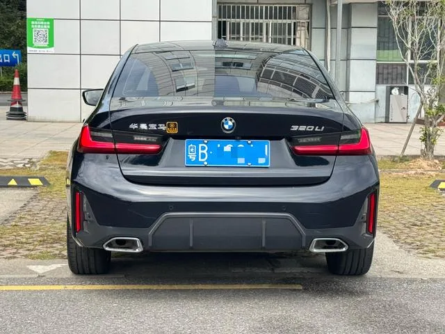BMW 3 Series 2023 320Li M Sports suit interior photo 20 BMW 3 Series 2023 320Li M Sports suit interior photo 20