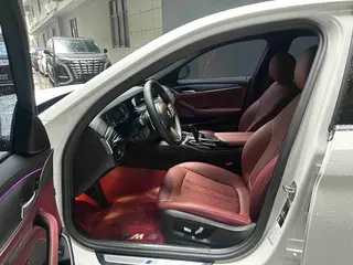 BMW 5 Series 2023 530Li Лидирующий M Спортивный костюм экстерьер фото 7 BMW 5 Series 2023 530Li Лидирующий M Спортивный костюм экстерьер фото 7
