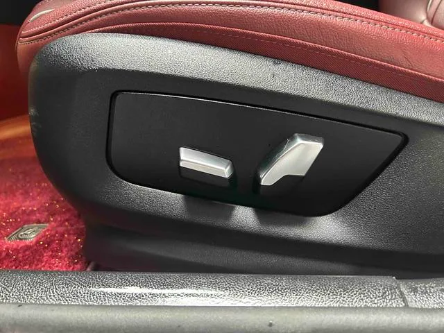 BMW 5 Series 2023 530Li Лидирующий M Спортивный костюм экстерьер фото 9 BMW 5 Series 2023 530Li Лидирующий M Спортивный костюм экстерьер фото 9