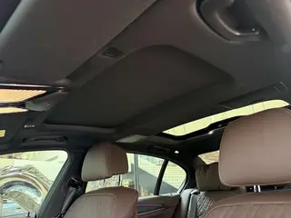 BMW 5 Series 2022 Second change 530Li Premium Class M Sports suit interior photo 9 BMW 5 Series 2022 Second change 530Li Premium Class M Sports suit interior photo 9