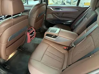 BMW 5 Series 2022 Second change 530Li Premium Class M Sports suit interior photo 13 BMW 5 Series 2022 Second change 530Li Premium Class M Sports suit interior photo 13