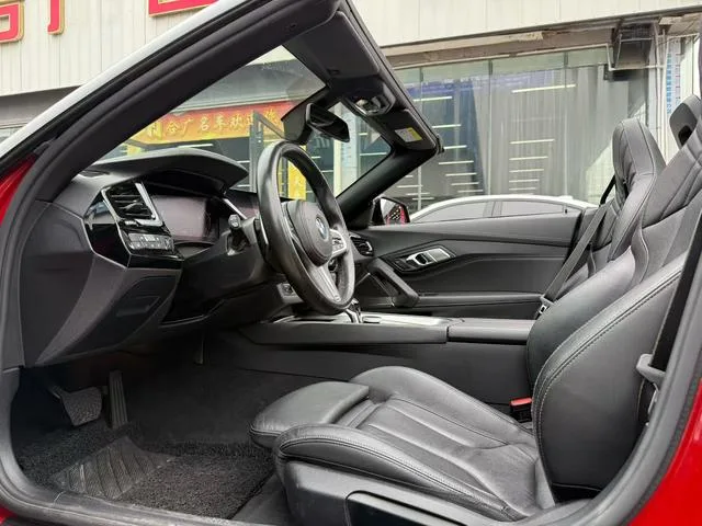 BMW Z4 2019 sDrive 25i M Sports Night Suit interior photo 6 BMW Z4 2019 sDrive 25i M Sports Night Suit interior photo 6