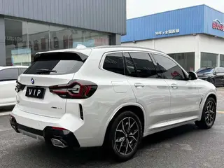 BMW X3 2022 xDrive25i M Спортивный костюм интерьер фото 13 BMW X3 2022 xDrive25i M Спортивный костюм интерьер фото 13