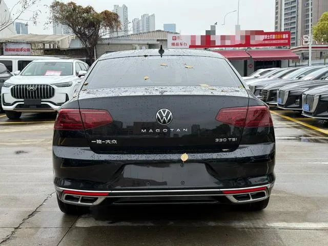 Volkswagen Magotan 2023 200 Edición conmemorativa de 10,000 vehículos 330TSI DSG De lujo exterior foto 6
