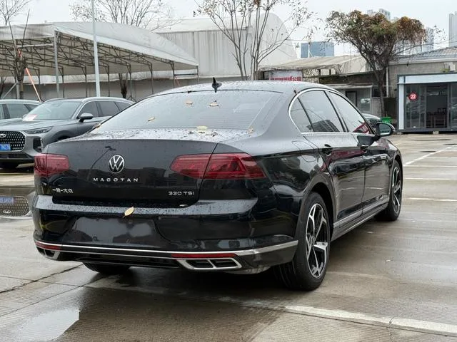 Volkswagen Magotan 2023 200 Edición conmemorativa de 10,000 vehículos 330TSI DSG De lujo exterior foto 7