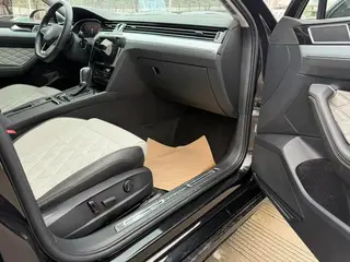 Volkswagen Magotan 2023 200 Edición conmemorativa de 10,000 vehículos 330TSI DSG De lujo interior foto 16