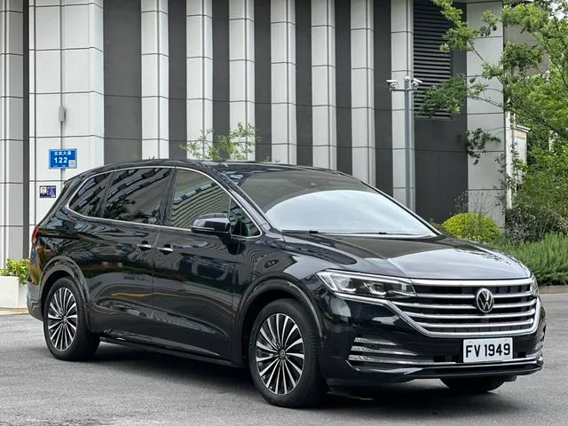 Volkswagen Viloran 2023 380TSI Versión de lujo exterior foto 3 Volkswagen Viloran 2023 380TSI Versión de lujo exterior foto 3
