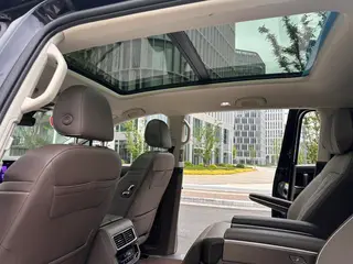 Volkswagen Viloran 2023 380TSI Versión de lujo interior foto 16 Volkswagen Viloran 2023 380TSI Versión de lujo interior foto 16