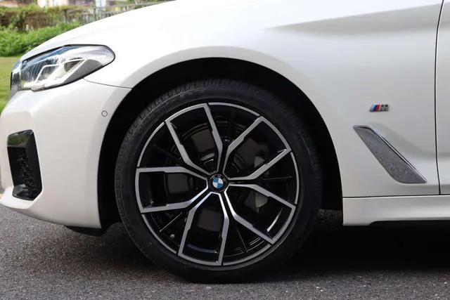 BMW 5 Series 2022 530Li Premium Class M Sports suit exterior photo 8