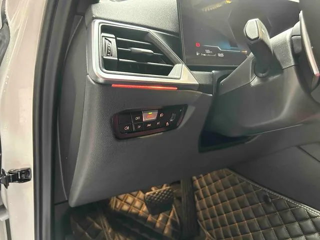 BMW 3 Series 2023 325i M Sports Night Suit interior photo 15 BMW 3 Series 2023 325i M Sports Night Suit interior photo 15