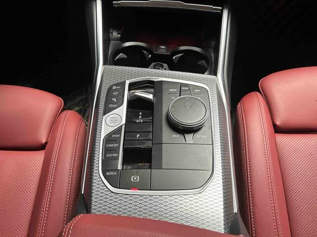 BMW 3 Series 2023 325i M Sports Night Suit interior photo 17 BMW 3 Series 2023 325i M Sports Night Suit interior photo 17