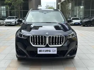 BMW X1 2023 sDrive25Li M Conjunto deportivo exterior foto 3