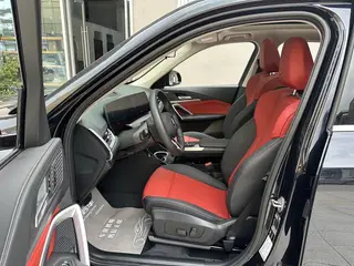 BMW X1 2023 sDrive25Li M Conjunto deportivo exterior foto 6