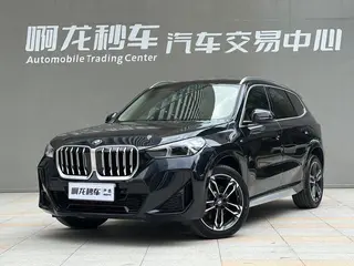 BMW X1 2023 sDrive25Li M Conjunto deportivo interior foto 14