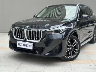BMW X1 2023 sDrive25Li M Conjunto deportivo interior foto 15