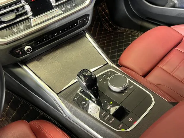BMW 4 Series 2021 Restyling 425i M Sports suit interior photo 7 BMW 4 Series 2021 Restyling 425i M Sports suit interior photo 7