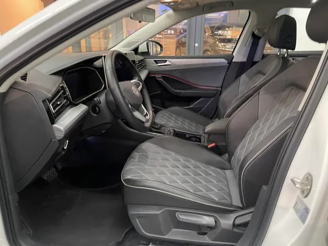 Volkswagen Sagitar 2024 300TSI DSG Versión más allá exterior foto 6