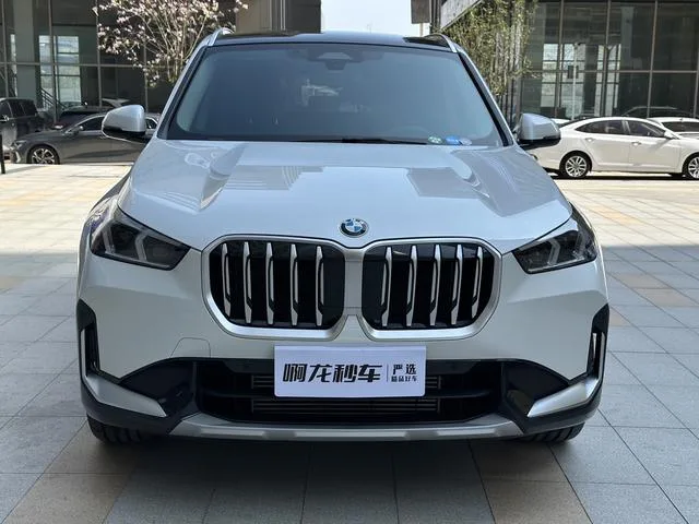 BMW X1 2023 sDrive25Li X Ensemble de conception extérieur photo 3 BMW X1 2023 sDrive25Li X Ensemble de conception extérieur photo 3