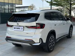 BMW X1 2023 sDrive25Li X Ensemble de conception extérieur photo 4 BMW X1 2023 sDrive25Li X Ensemble de conception extérieur photo 4