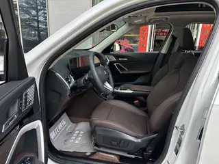 BMW X1 2023 sDrive25Li X Ensemble de conception intérieur photo 17 BMW X1 2023 sDrive25Li X Ensemble de conception intérieur photo 17