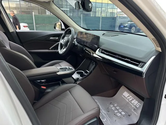 BMW X1 2023 sDrive25Li X Ensemble de conception intérieur photo 19 BMW X1 2023 sDrive25Li X Ensemble de conception intérieur photo 19