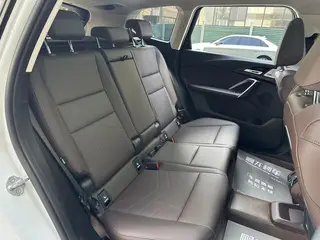 BMW X1 2023 sDrive25Li X Ensemble de conception intérieur photo 20 BMW X1 2023 sDrive25Li X Ensemble de conception intérieur photo 20