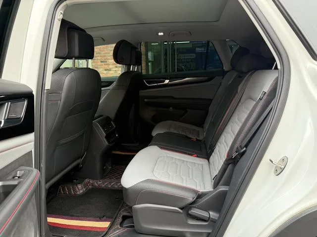 Volkswagen Teramont 2022 Teramont X 380TSI Four-wheel drive Respect Flagship Edition interior photo 11 Volkswagen Teramont 2022 Teramont X 380TSI Four-wheel drive Respect Flagship Edition interior photo 11