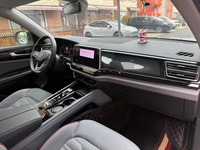 Volkswagen Teramont 2022 Teramont X 380TSI Four-wheel drive Respect Flagship Edition interior photo 13 Volkswagen Teramont 2022 Teramont X 380TSI Four-wheel drive Respect Flagship Edition interior photo 13