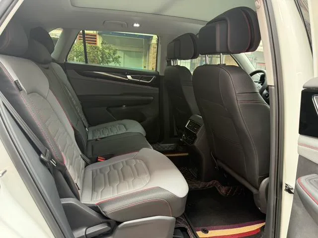 Volkswagen Teramont 2022 Teramont X 380TSI Four-wheel drive Respect Flagship Edition interior photo 15 Volkswagen Teramont 2022 Teramont X 380TSI Four-wheel drive Respect Flagship Edition interior photo 15