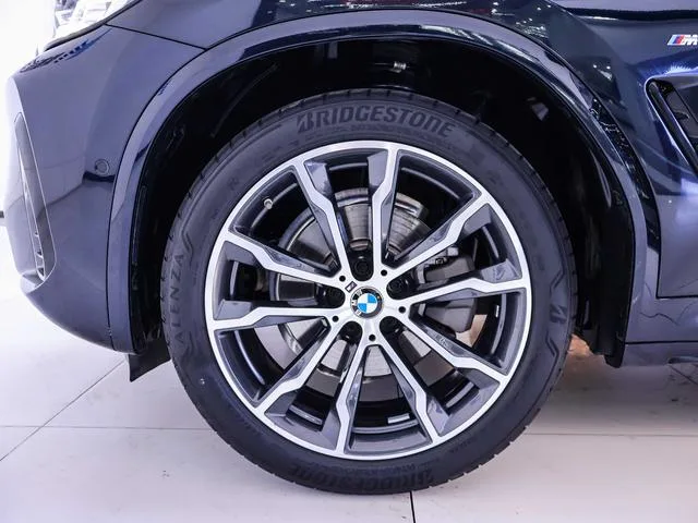 BMW X3 2023 xDrive30i Leader M Ensemble de nuit Yao extérieur photo 7 BMW X3 2023 xDrive30i Leader M Ensemble de nuit Yao extérieur photo 7
