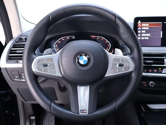 BMW X3 2023 xDrive30i Leader M Ensemble de nuit Yao intérieur photo 17 BMW X3 2023 xDrive30i Leader M Ensemble de nuit Yao intérieur photo 17