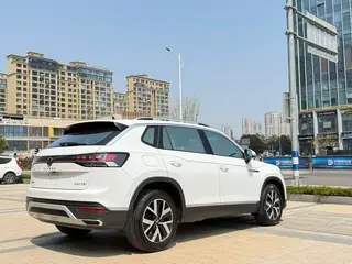 Volkswagen Tayron 2024 330TSI Tracción a dos ruedas de lujo Plus Versión avanzada exterior foto 4