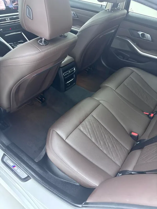 BMW 3 Series 2023 320Li M Sports suit interior photo 20 BMW 3 Series 2023 320Li M Sports suit interior photo 20