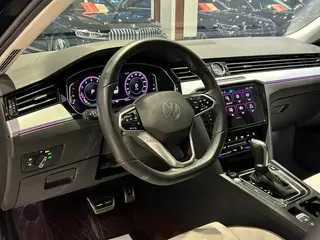 Volkswagen Magotan 2024 200 Diez mil vehículos 330TSI DSG De lujo exterior foto 4