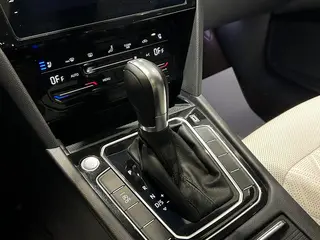 Volkswagen Magotan 2024 200 Diez mil vehículos 330TSI DSG De lujo interior foto 11