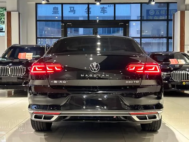Volkswagen Magotan 2024 200 Diez mil vehículos 330TSI DSG De lujo interior foto 18