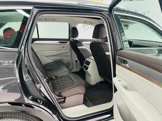 Volkswagen Tavendor 2023 380TSI Four-wheel drive R-Line Cruise Edition interior photo 11