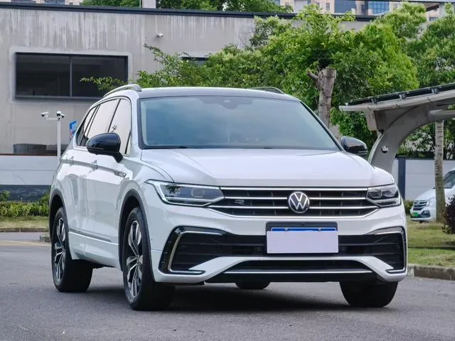 Volkswagen Tiguan L 2022 330TSI Transmission automatique à deux roues motrices R-Line Version de plus en plus extérieur photo 3