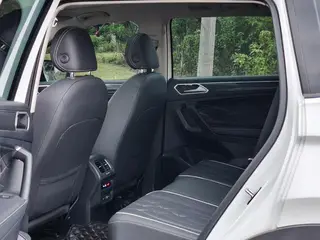 Volkswagen Tiguan L 2022 330TSI Transmission automatique à deux roues motrices R-Line Version de plus en plus intérieur photo 6