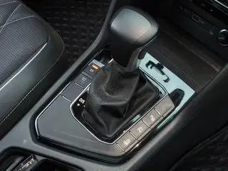 Volkswagen Tiguan L 2022 330TSI Transmission automatique à deux roues motrices R-Line Version de plus en plus intérieur photo 7