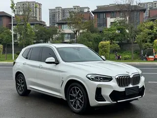 BMW X3 2022 xDrive25i M Conjunto deportivo exterior foto 3 BMW X3 2022 xDrive25i M Conjunto deportivo exterior foto 3
