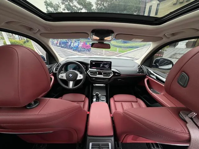 BMW X3 2022 xDrive25i M Conjunto deportivo exterior foto 9 BMW X3 2022 xDrive25i M Conjunto deportivo exterior foto 9