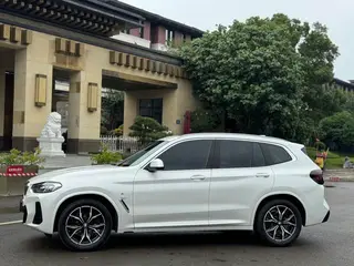 BMW X3 2022 xDrive25i M Conjunto deportivo interior foto 19 BMW X3 2022 xDrive25i M Conjunto deportivo interior foto 19