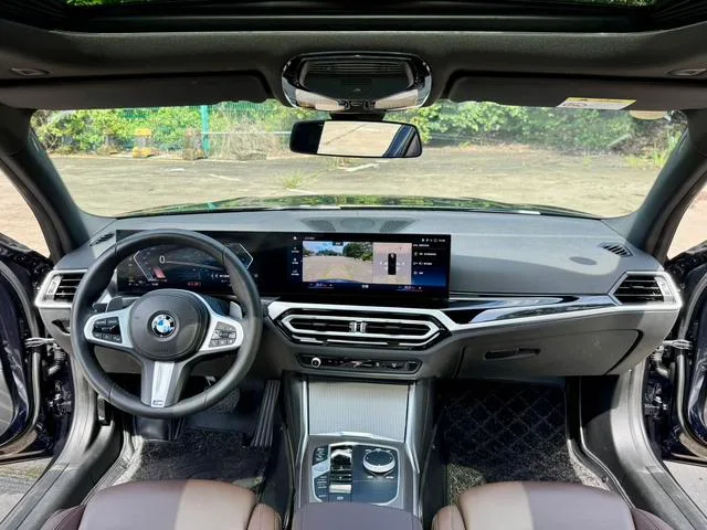 BMW 3 Series 2023 325i M Conjunto deportivo exterior foto 9 BMW 3 Series 2023 325i M Conjunto deportivo exterior foto 9