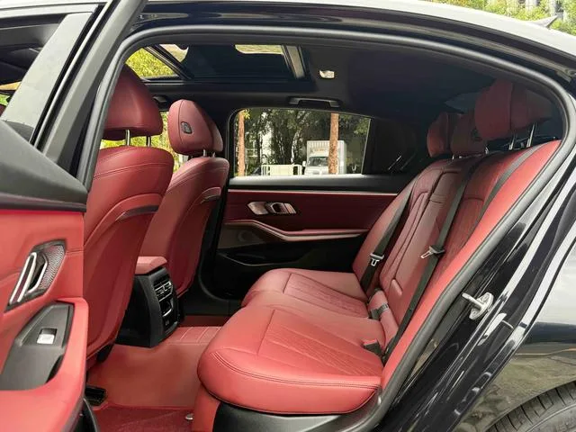 BMW 3 Series 2023 325Li M Ensemble de sport intérieur photo 10
