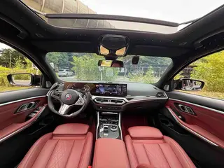 BMW 3 Series 2023 325Li M Ensemble de sport intérieur photo 11
