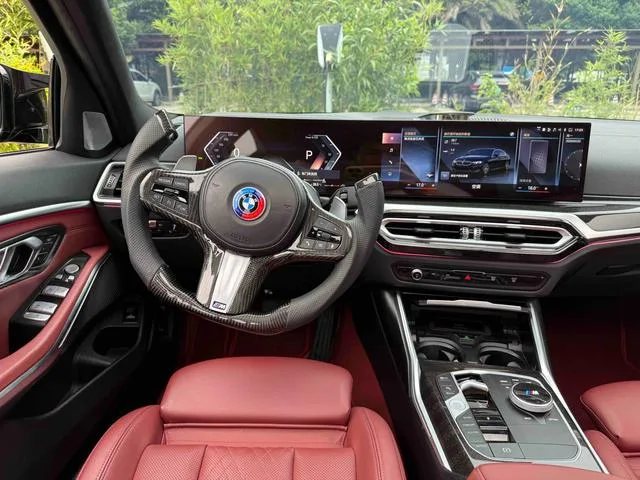BMW 3 Series 2023 325Li M Ensemble de sport intérieur photo 12