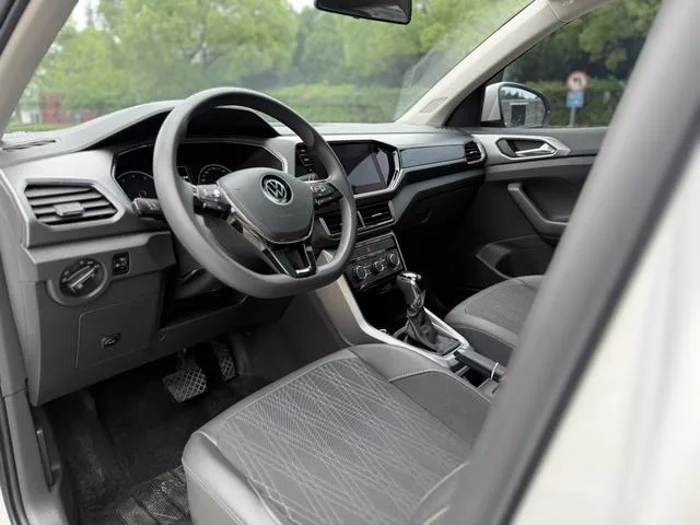 Volkswagen T-Cross 2021 280TSI DSG Version confortable extérieur photo 5